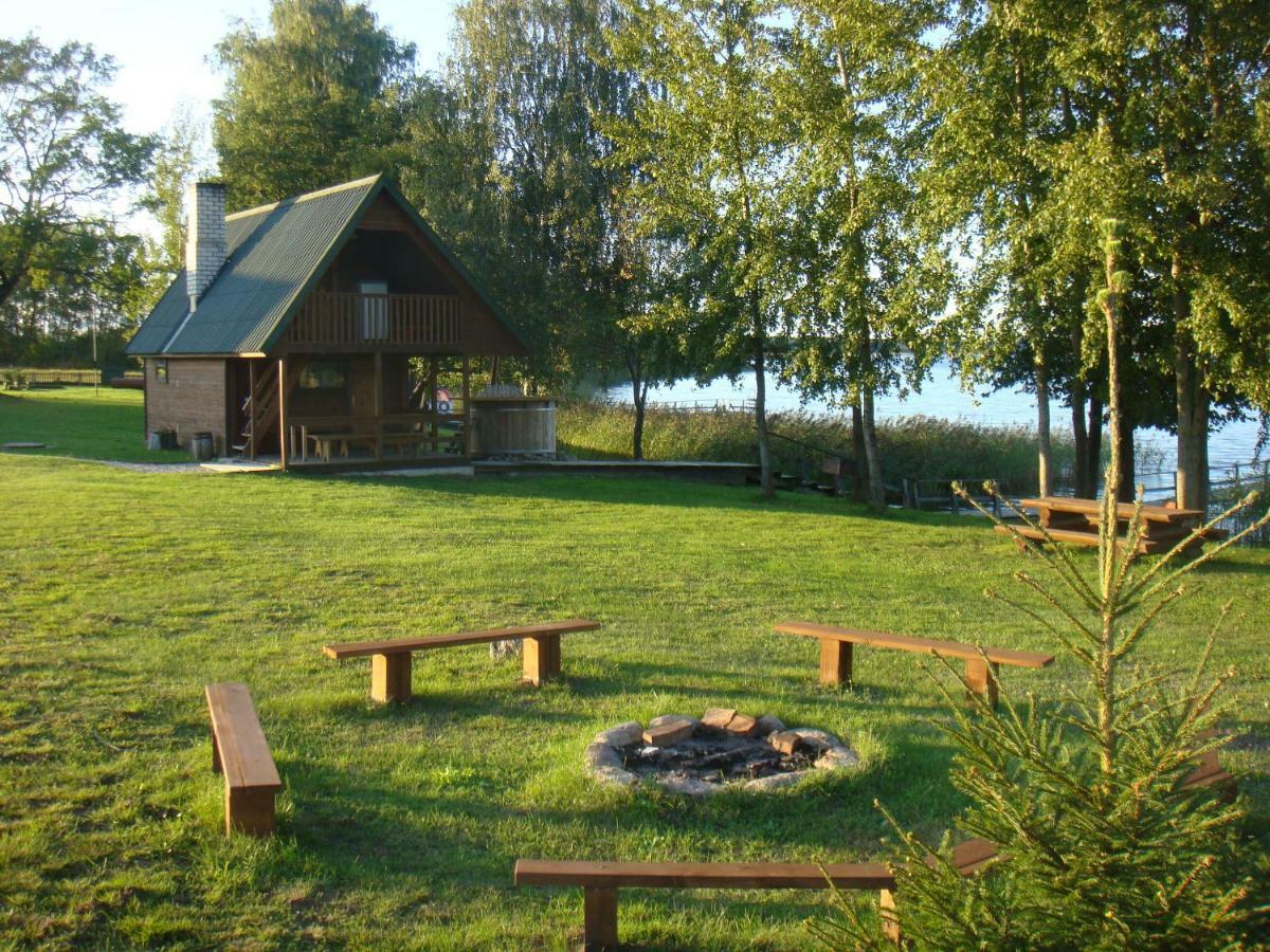 Poilsio Nameliai Pasartele Villa Kavoliai Exteriör bild
